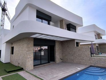 Casa amb piscina en venda a Los Montesinos