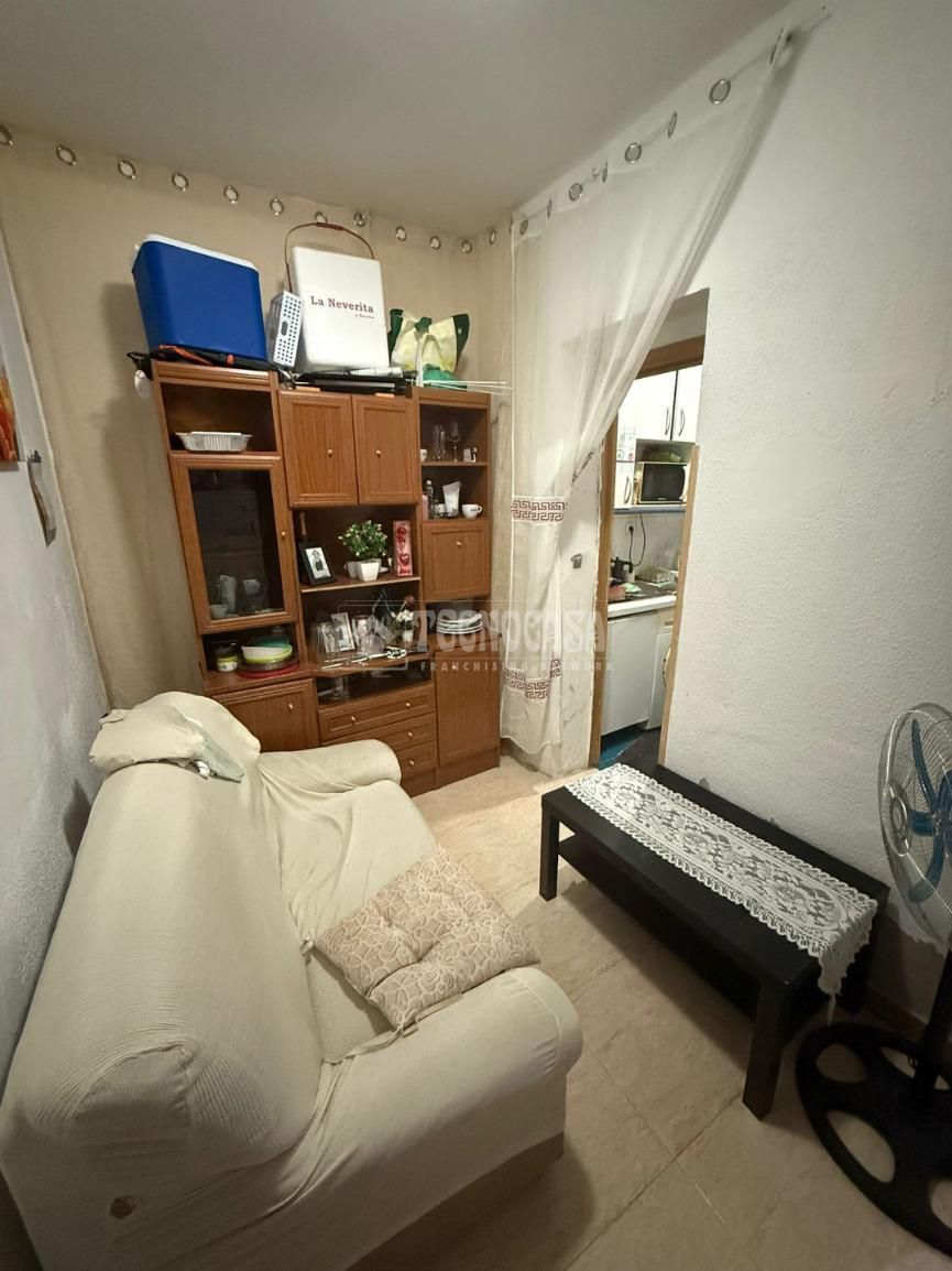 Bedroom of Flat for sale in  Madrid Capital