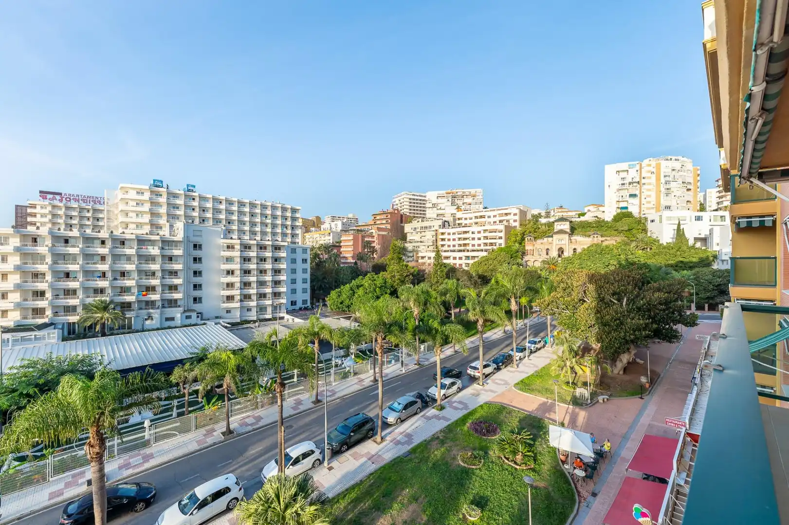 Vista exterior de Apartament en venda en Torremolinos amb Aire condicionat, Calefacció i Jardí privat