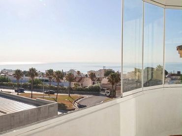 Apartamento con piscina en alquiler en El Pinillo