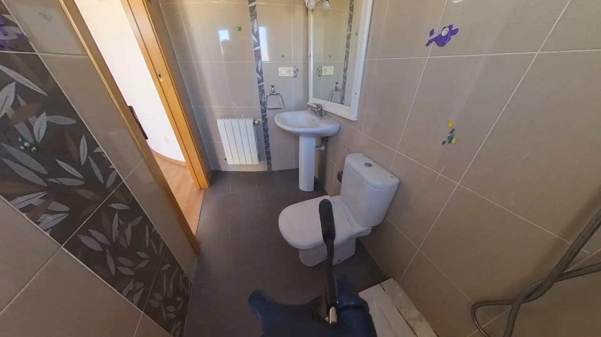 Baño de Piso en venta en Almansa con Calefacción, Parquet y Terraza
