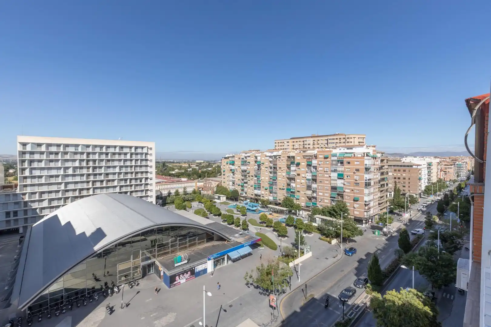 Vista exterior de Ático en venta en Granada con Aire acondicionado, Calefacción y Terraza