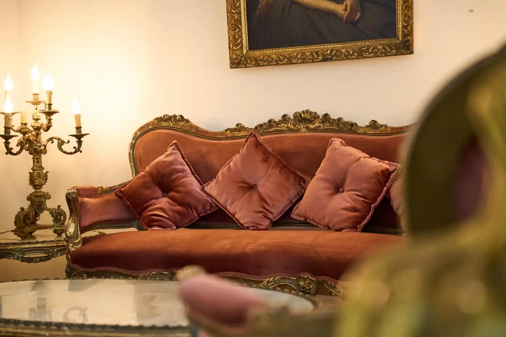 Sala de estar de Casa o chalet en venta en Marbella con Aire acondicionado, Calefacción y Jardín privado