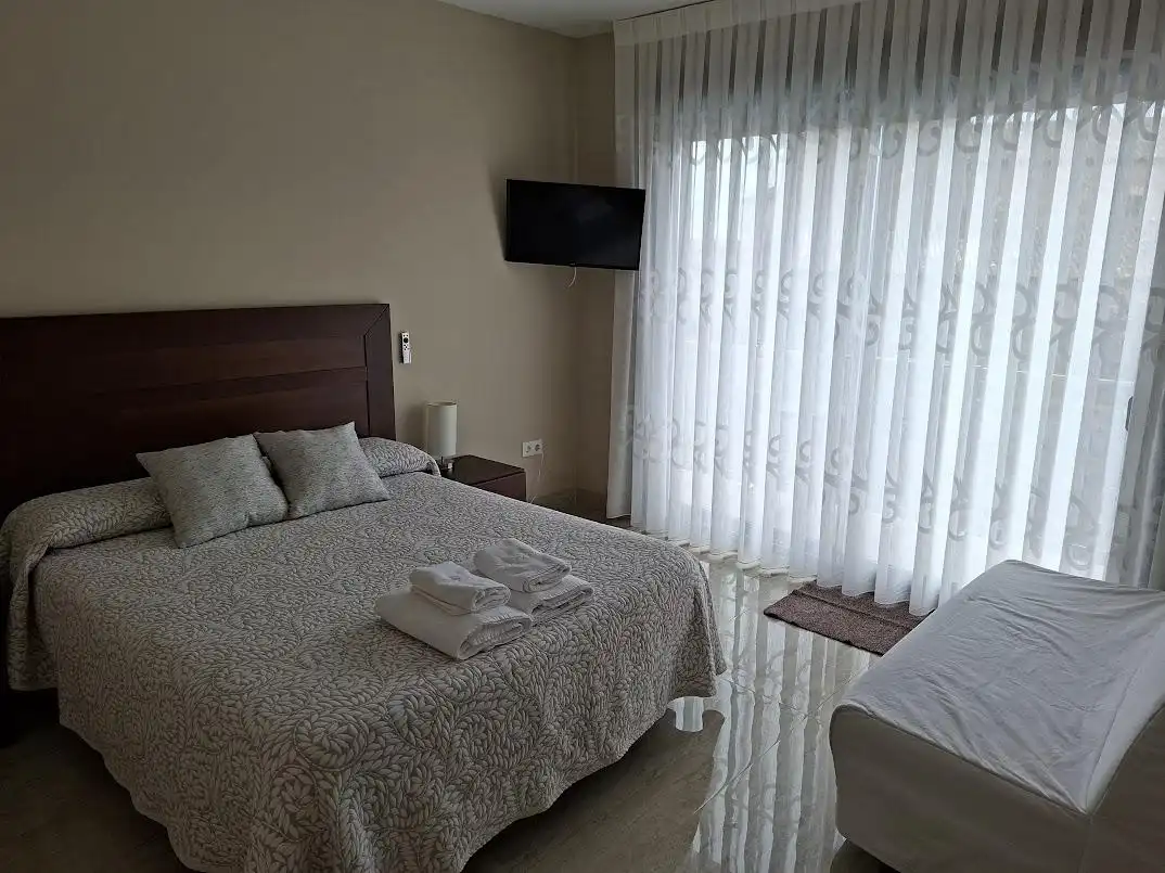 Bedroom of Houses for sale in Hontecillas  with Air Conditioner, Private garden and Terrace