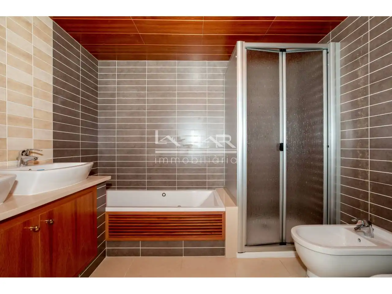 Baño de Dúplex en venta en Vic con Aire acondicionado, Calefacción y Parquet