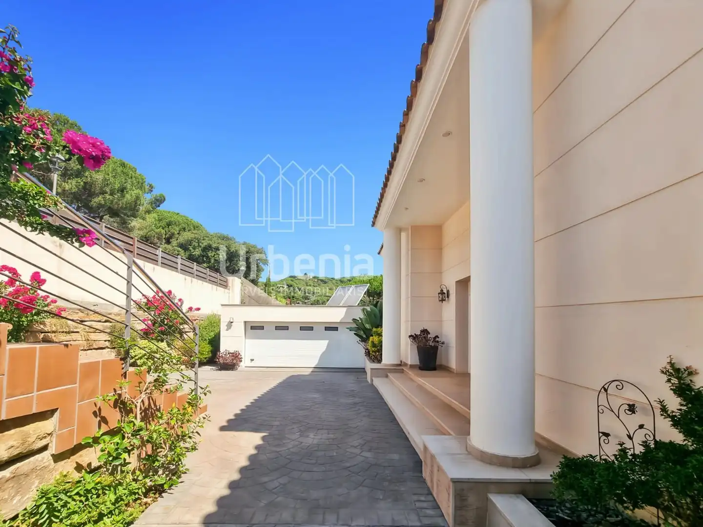 Exterior view of Houses for sale in Sant Andreu de Llavaneres  with Air Conditioner, Heating and Swimming Pool