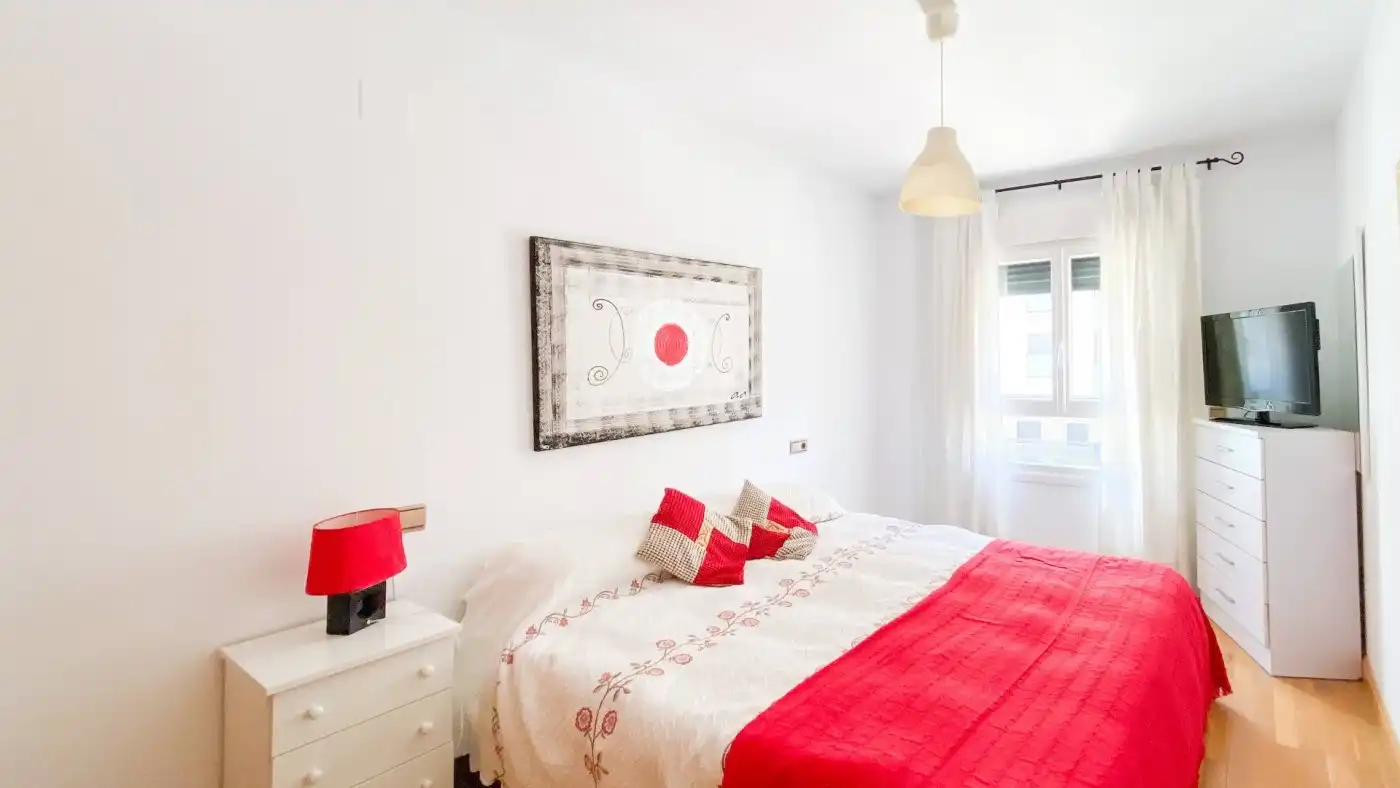 Bedroom of Flat for rent in Málaga  with Air Conditioner, Heating and Parquet flooring