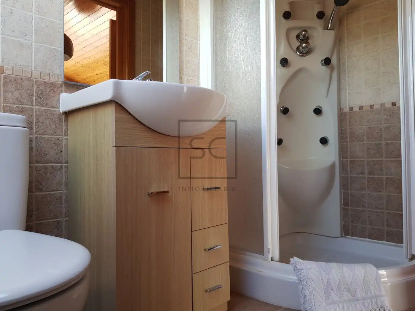 Badezimmer von Country house zum Verkauf in Laxe mit Heizung, Terrasse und Möbliert
