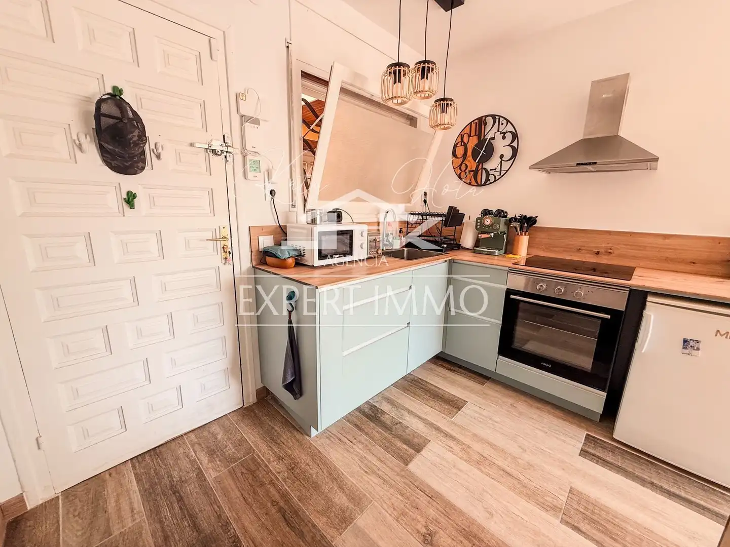 Cuina de Apartament en venda en Roses amb Aire condicionat, Calefacció i Terrassa