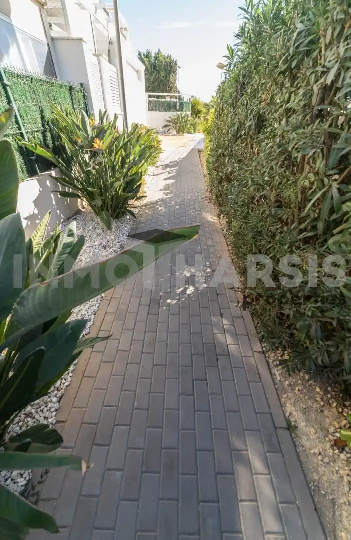 Planta baixa en venda a El Toyo
