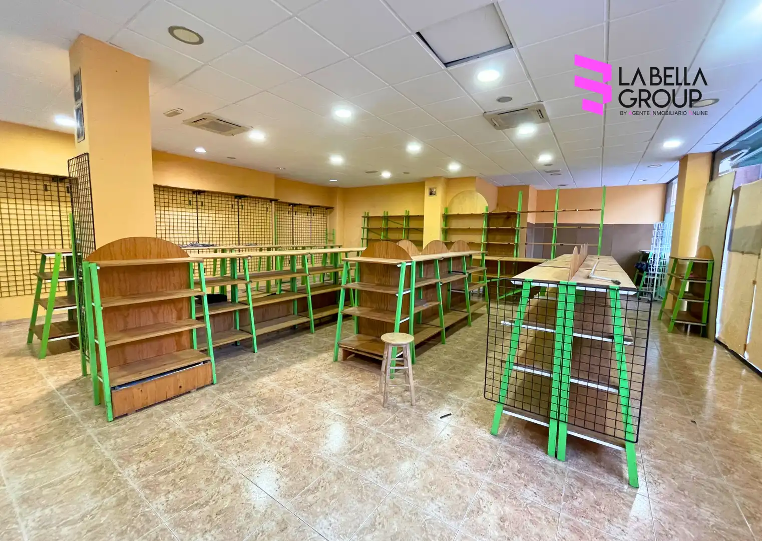 Local comercial en venta en Calle Cervantes, imagen 8