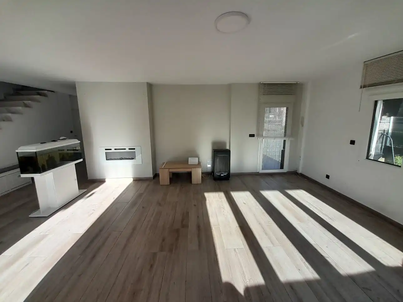 Sala d'estar de Casa o xalet en venda en Mieres (Asturias) amb Calefacció, Jardí privat i Parquet