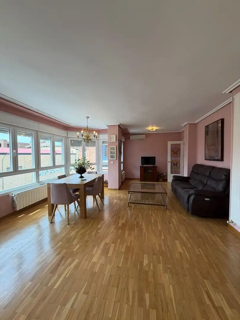 Sala de estar de Piso de alquiler en Madrid con Aire acondicionado, Calefacción y Parquet