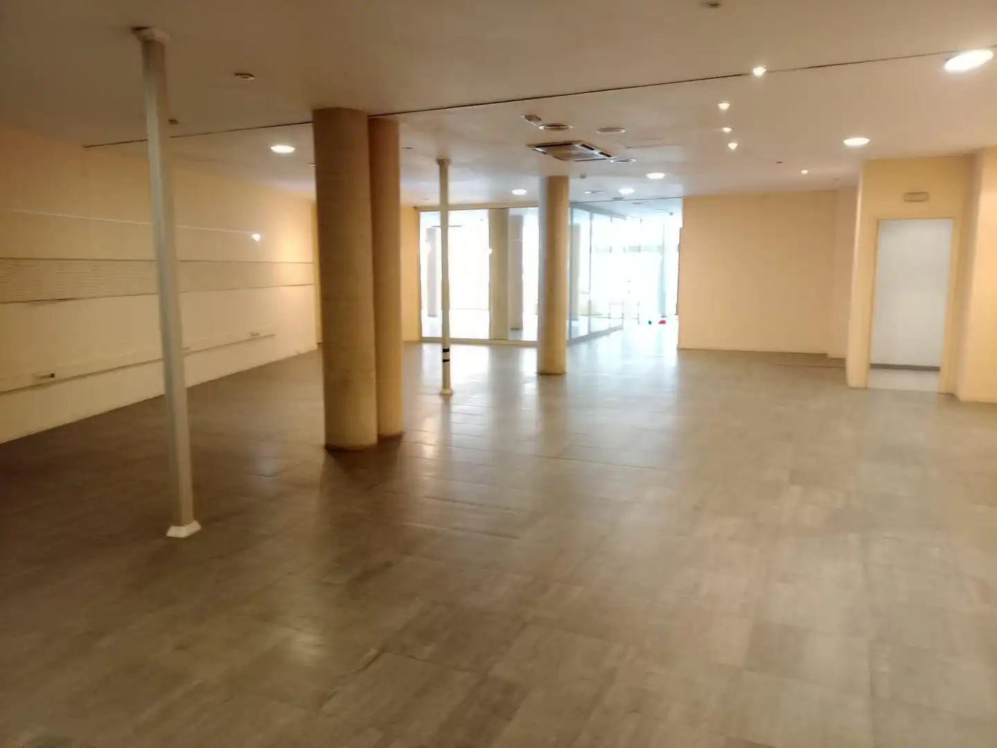 Local comercial de lloguer a Sant Julià, imagen 10