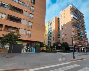 Exterior view of Flat for sale in  Valencia Capital  with Air Conditioner and Balcony