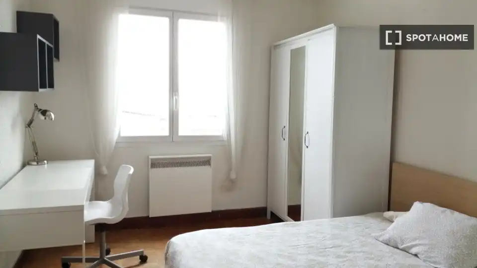 Room in 2º Ensanche