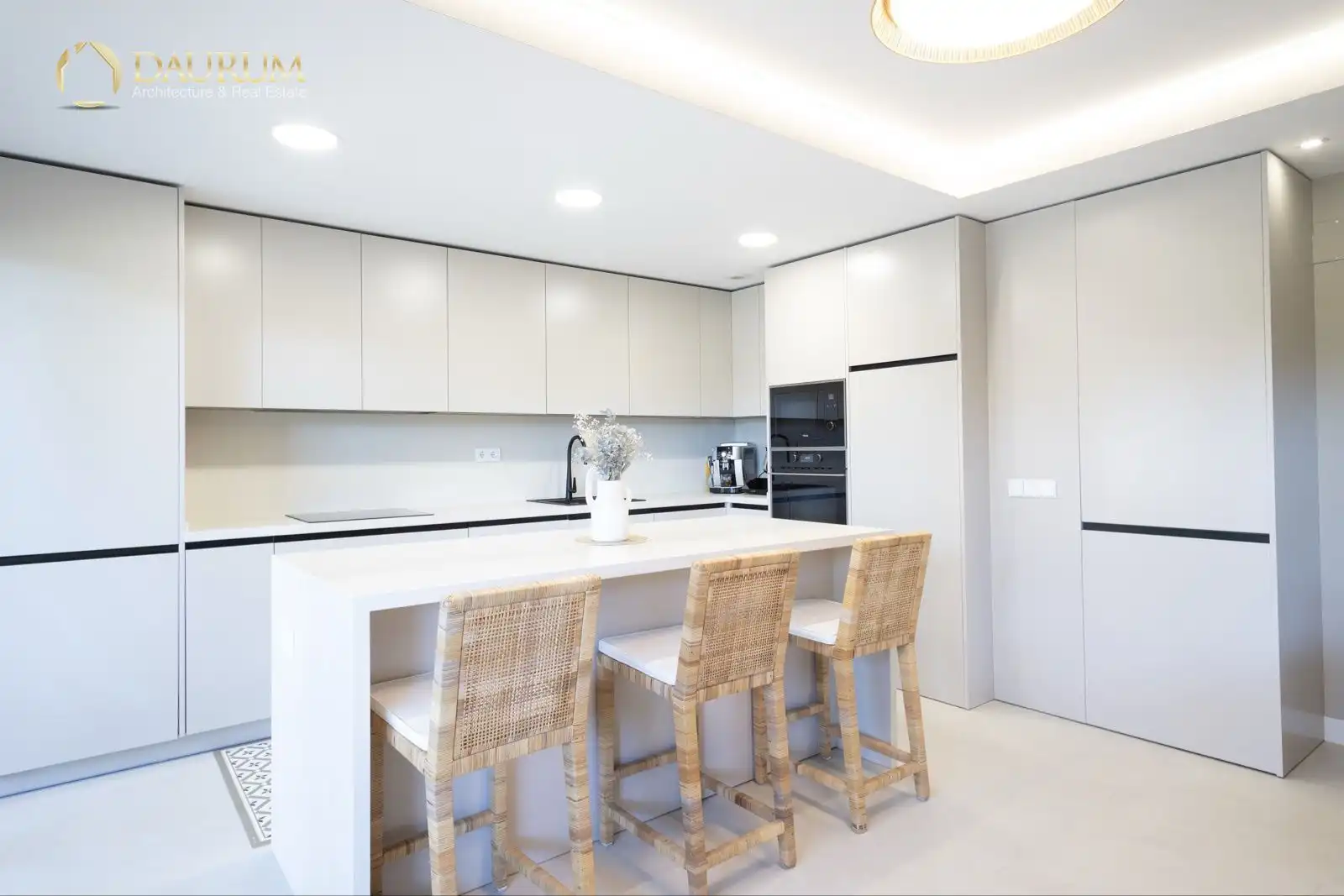 Flat with pool for sale in JUAN GOROSTIDI, imagen 9