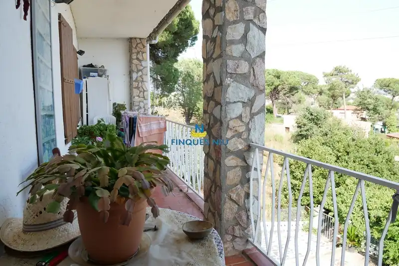 Casa amb jardí en venda a Avinguda Arbres 165, imagen 4
