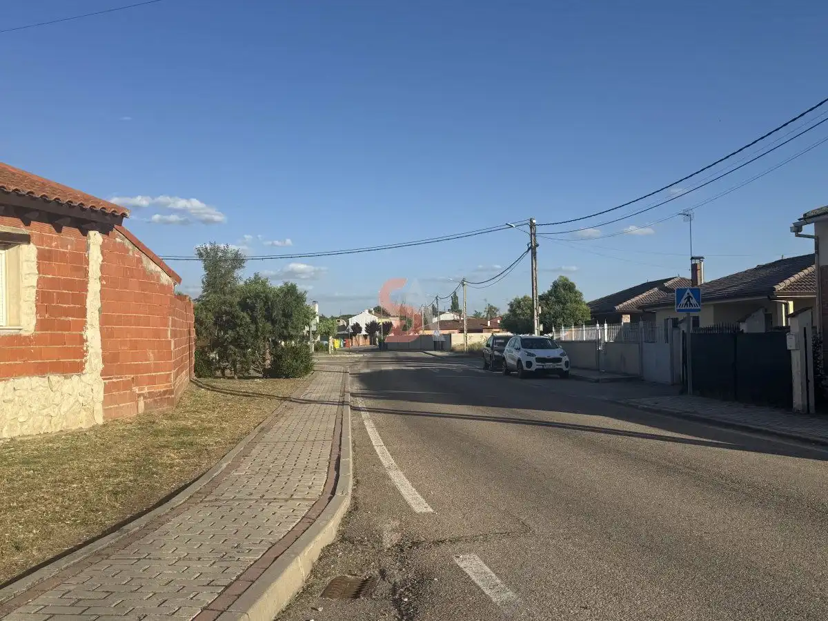 Vista exterior de Casa o chalet en venta en Alcazarén con Calefacción, Terraza y Trastero