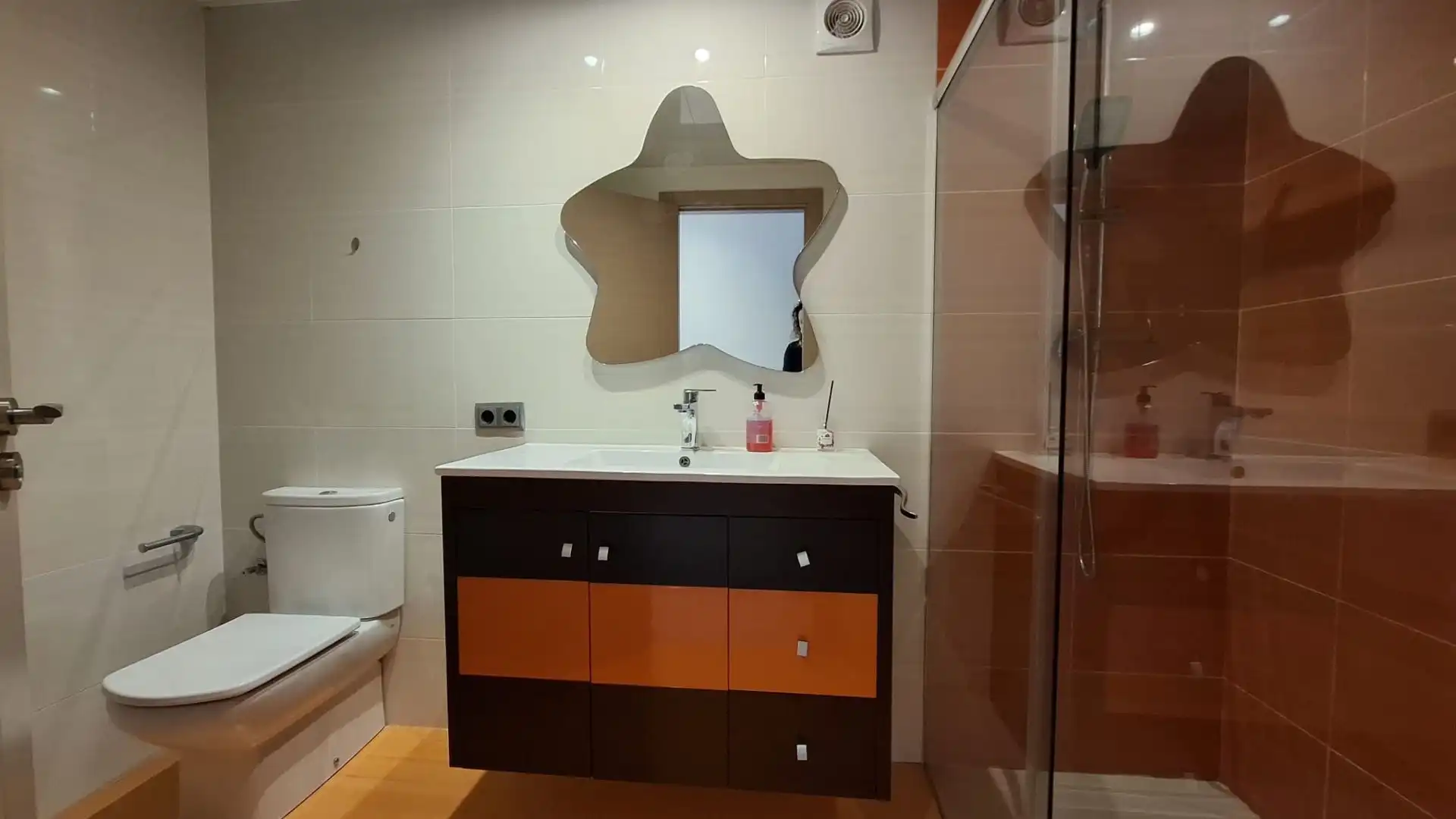 Baño de Casa o chalet en venta en Vallirana con Aire acondicionado, Calefacción y Terraza