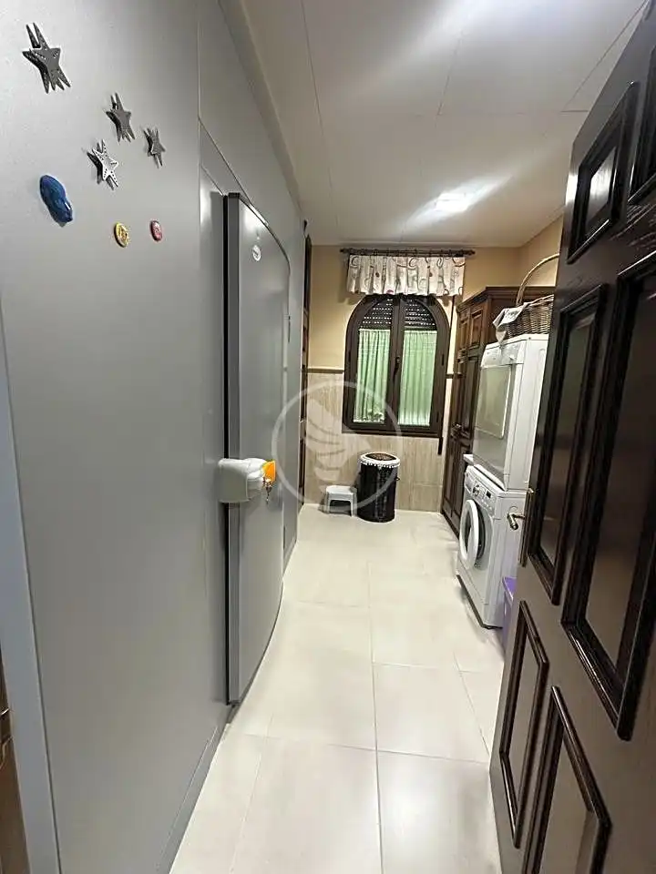 Casa o xalet en venda en Linares amb Aire condicionat, Calefacció i Jardí privat