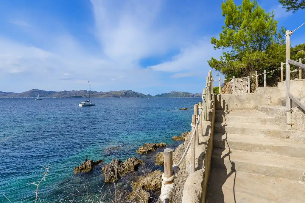Vista exterior de Casa o xalet en venda en Alcúdia amb Jardí privat, Terrassa i Piscina