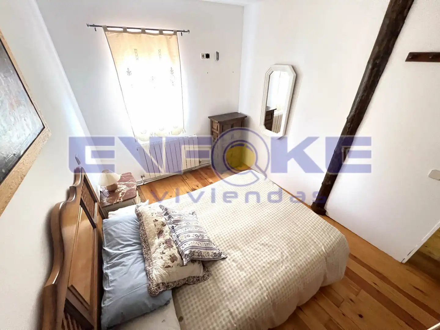 Schlafzimmer von Einfamilien-Reihenhaus zum Verkauf in Moratilla de los Meleros mit Heizung, Parkett und Möbliert