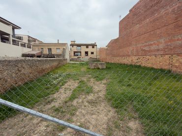 Wohnbaugrundstück zum Verkauf in Carrer del Canigó