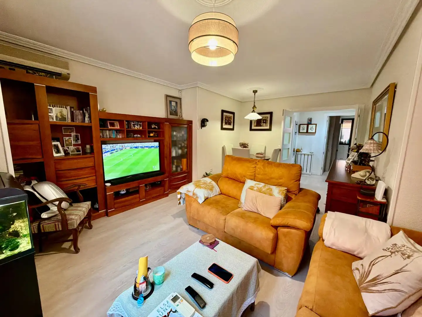 Living room of Flat for sale in Madrid  with Air Conditioner, Heating and Storage room