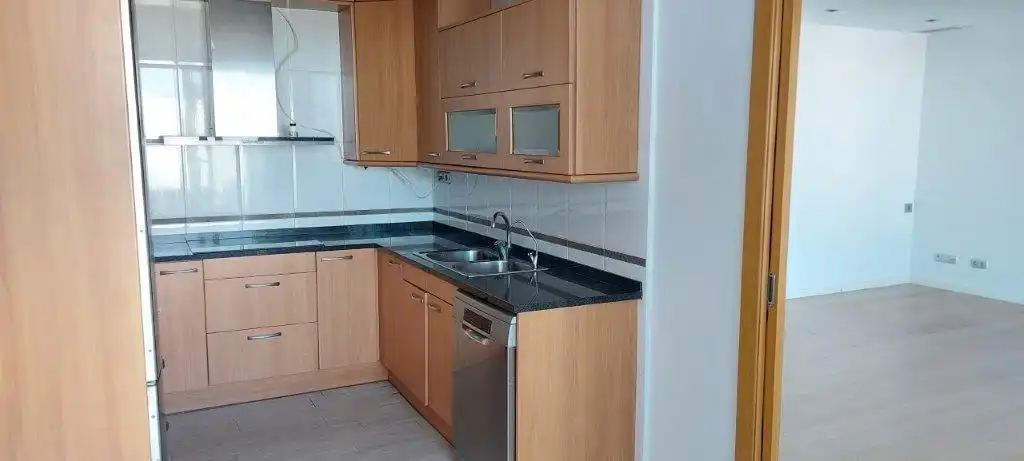 Cuina de Dúplex en venda en Sant Pere de Ribes amb Aire condicionat, Calefacció i Jardí privat