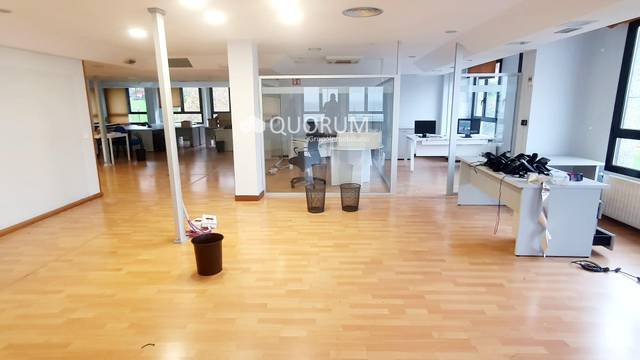 Oficina en Alquiler en Capitán Mendizabal - La Sardinera