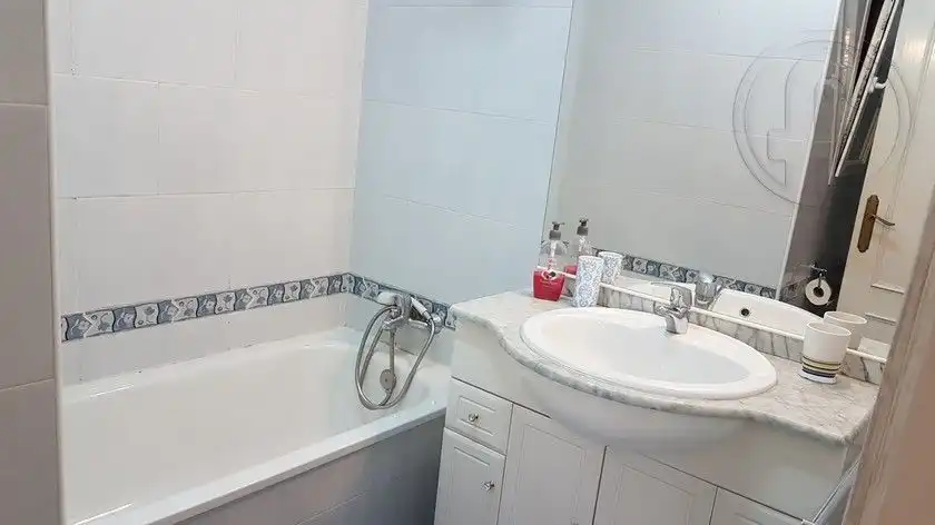 Flat for rent in Avenida Pedro San Martín, 22, Cuatro Caminos