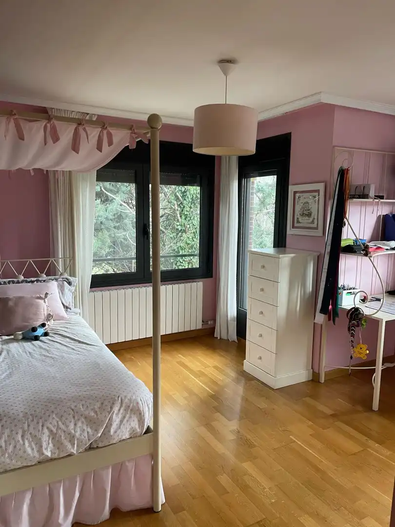 Bedroom of Houses for sale in Valladolid  with Heating, Terrace and Community pool