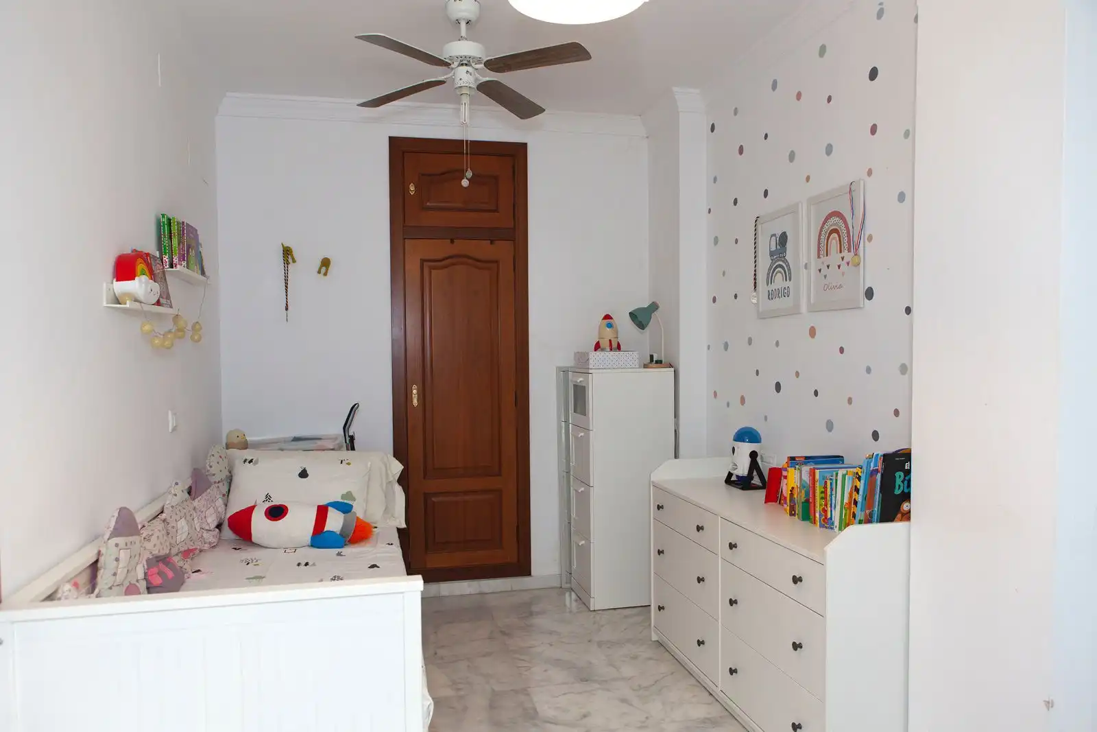 Dormitori de Apartament en venda en Vélez-Málaga amb Aire condicionat, Terrassa i Moblat