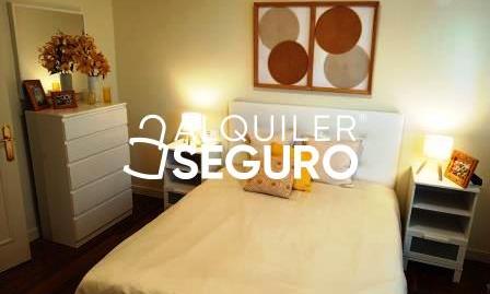 Photo 3 of Flat to rent in Portal del Rey , Ensanche, Vitoria - Gasteiz