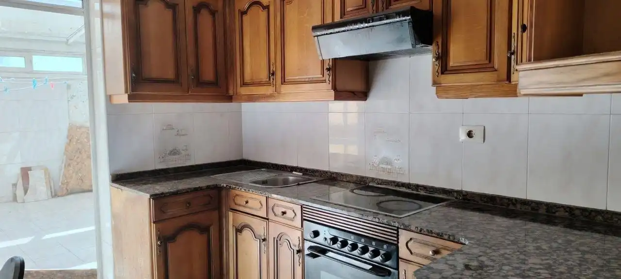 Küche von Wohnung zum Verkauf in Vigo  mit Möbliert