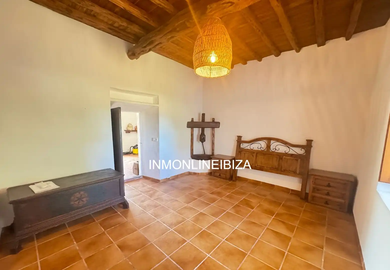 Haus oder Chalet zur Miete in Sant Joan de Labritja mit Privatgarten, Terrasse und Schwimmbad