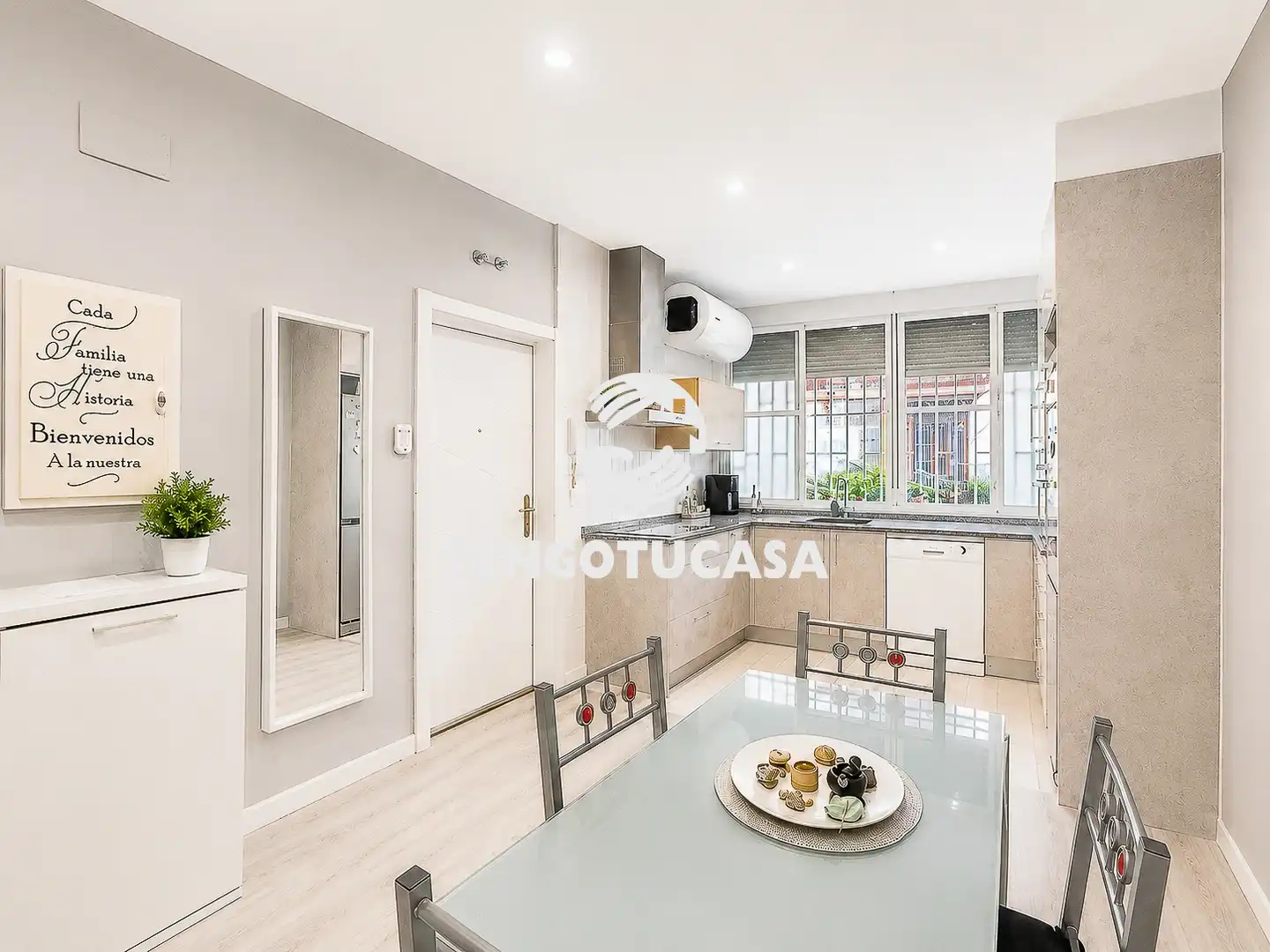 Kitchen of Flat for sale in Madrid
