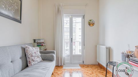 Foto 3 de Piso en venta en Oviedo - Rio Sella, 60, Ventanielles, Oviedo
