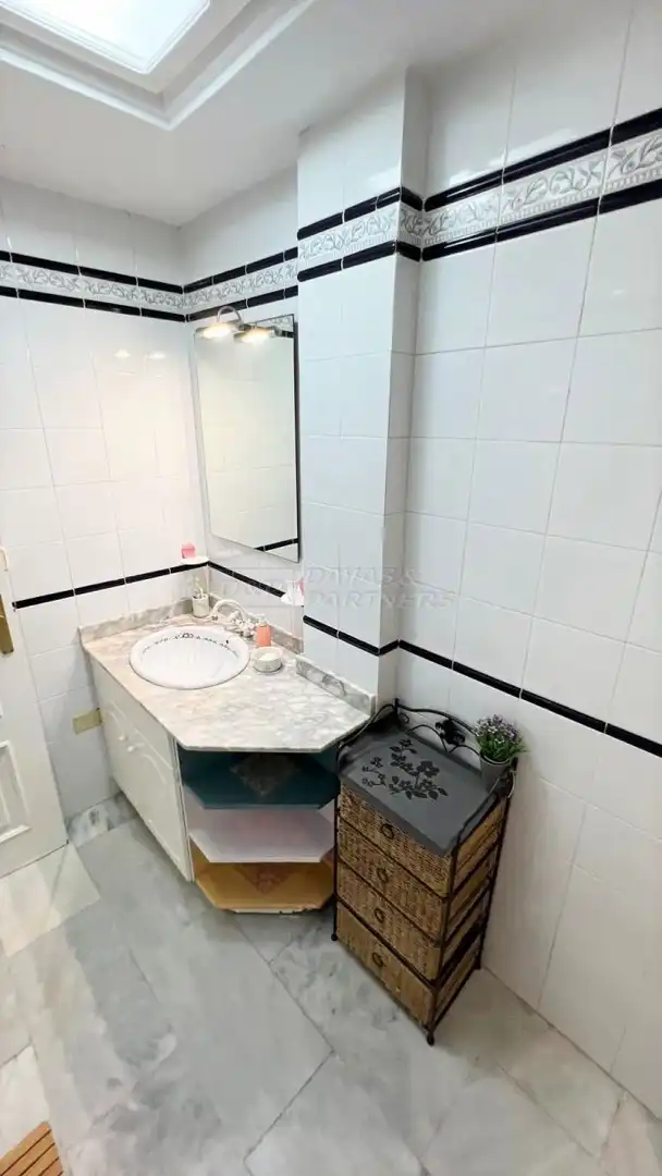 Bathroom of Flat for sale in Torrevieja  with Air Conditioner, Terrace and Furnished