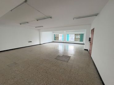 Local comercial en venda a Avenida Conces