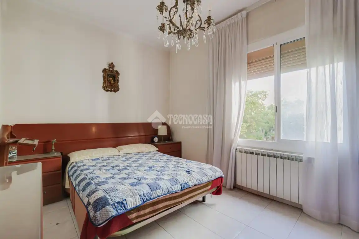 Habitación de Piso en venta en Barcelona con Balcón