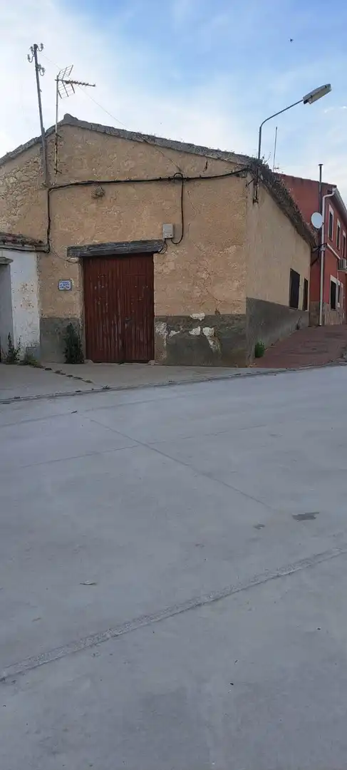 Exterior view of Land for sale in El Puente del Arzobispo