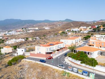 Adossat en venda a El Chorrillo - San Isidro  - Llano Blanco