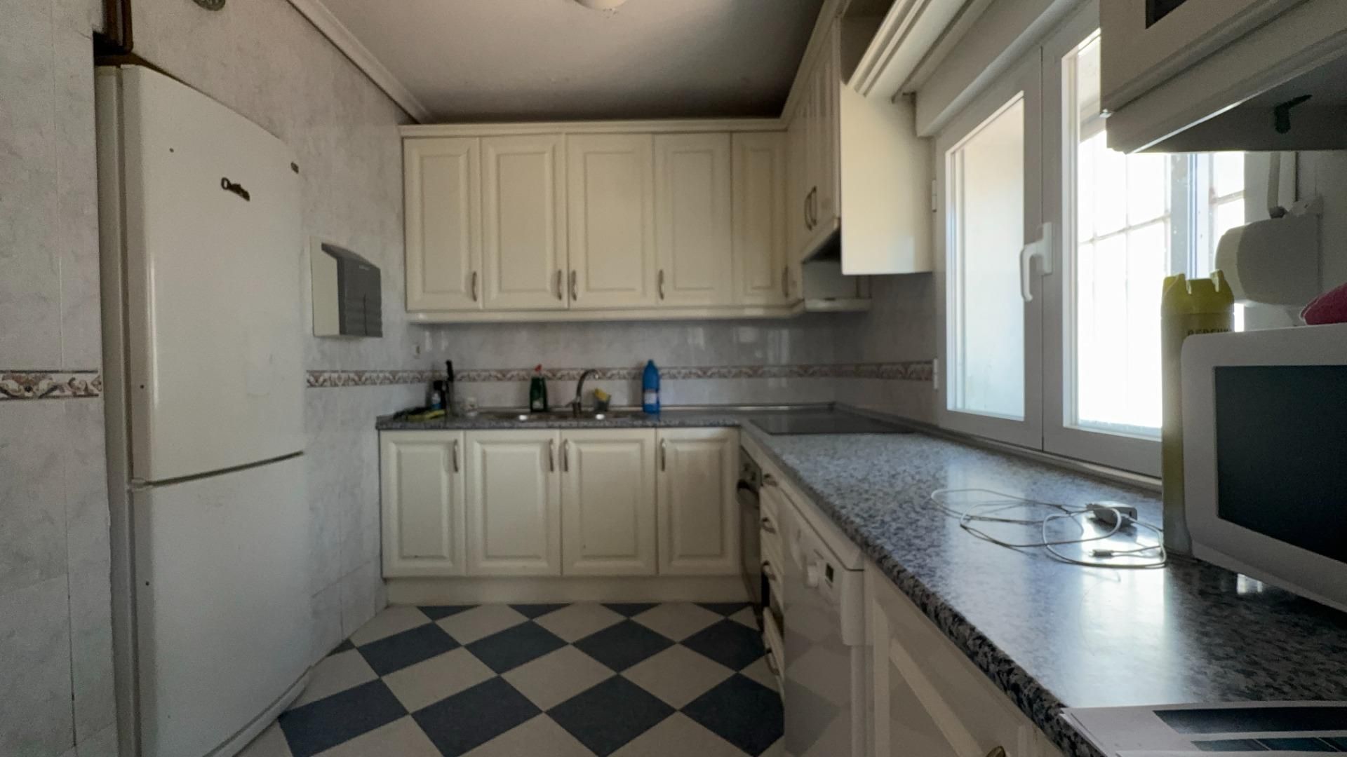 Cuina de Casa o xalet en venda en Guadalajara Capital amb Calefacció