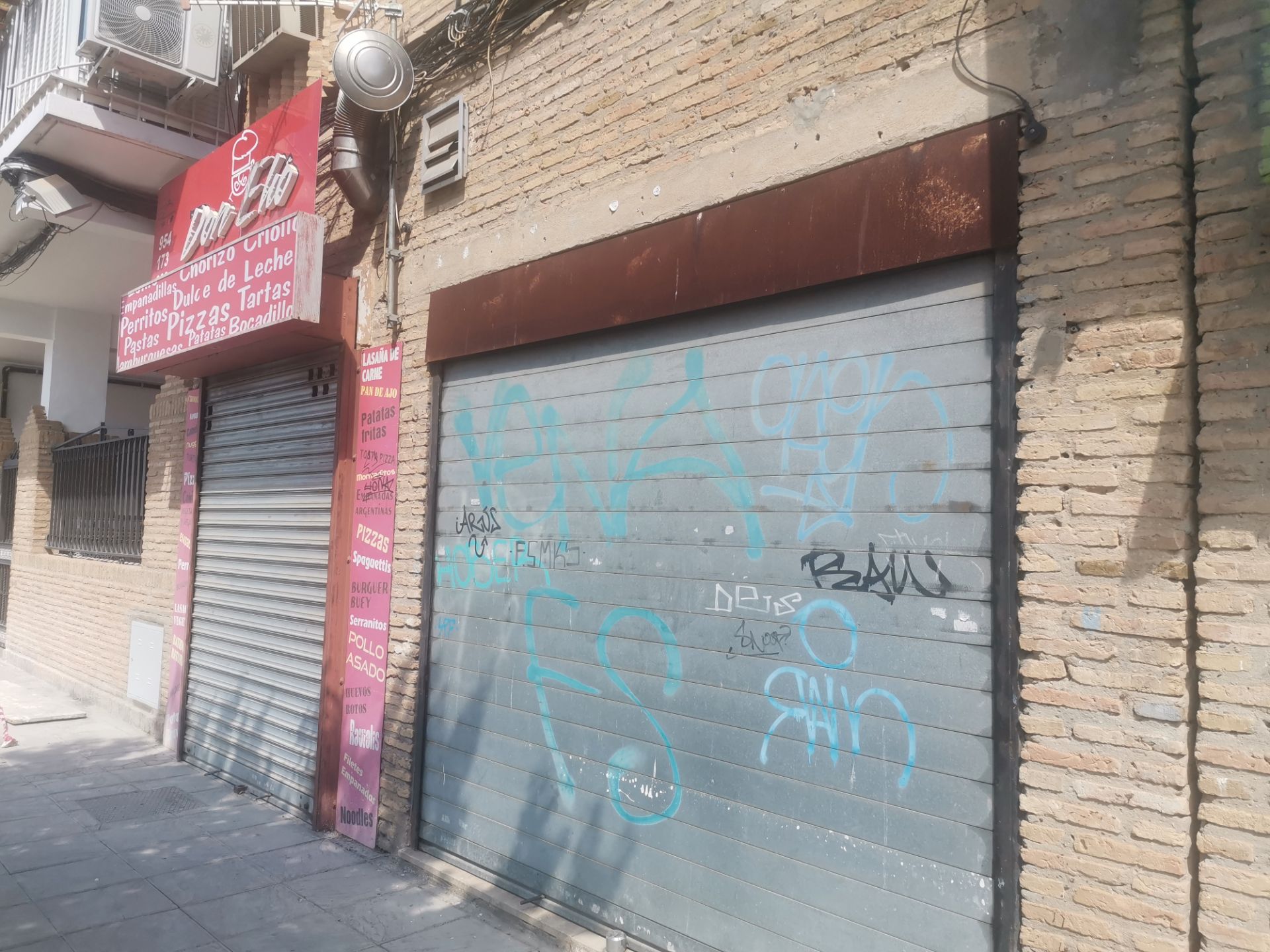 Exterior view of Premises for sale in Mairena del Aljarafe