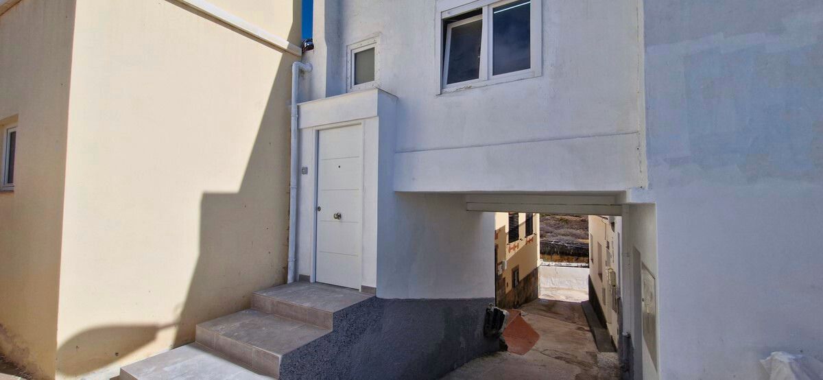 Exterior view of Flat for sale in Las Palmas de Gran Canaria  with Oven