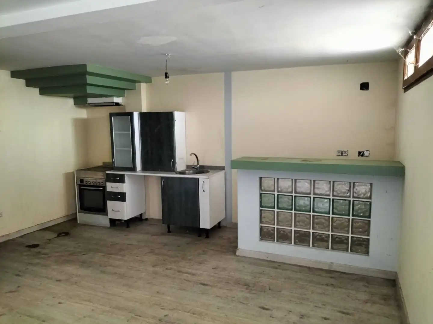 Cuina de Casa o xalet en venda en Palencia amb Calefacció i Parquet