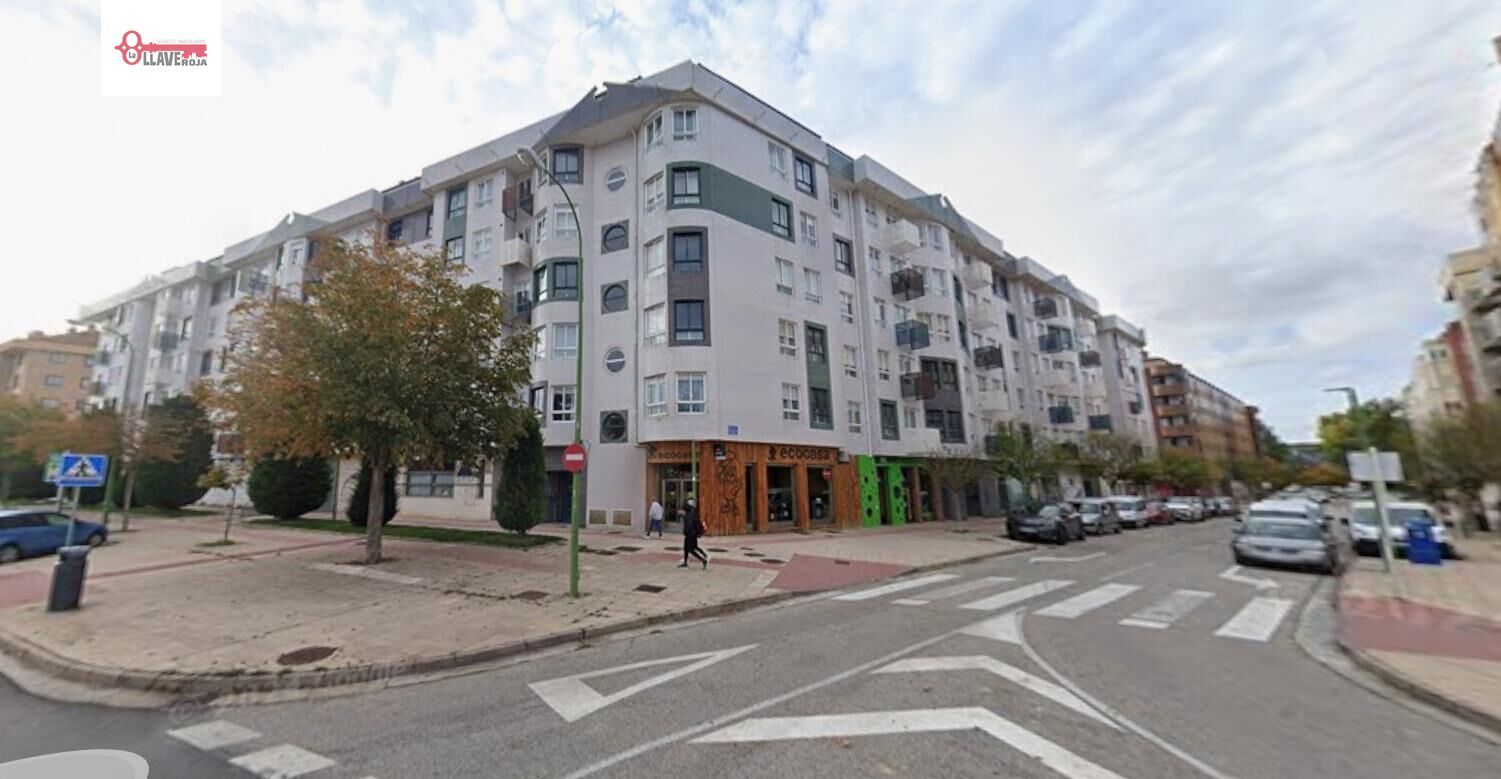 Apartamento de alquiler en Reyes Católicos, Centro