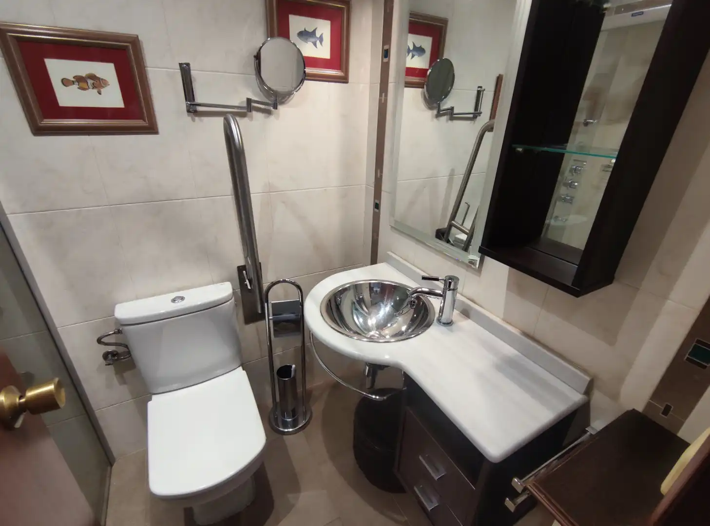 Baño de Piso de alquiler en Lleida con Aire acondicionado, Calefacción y Amueblado